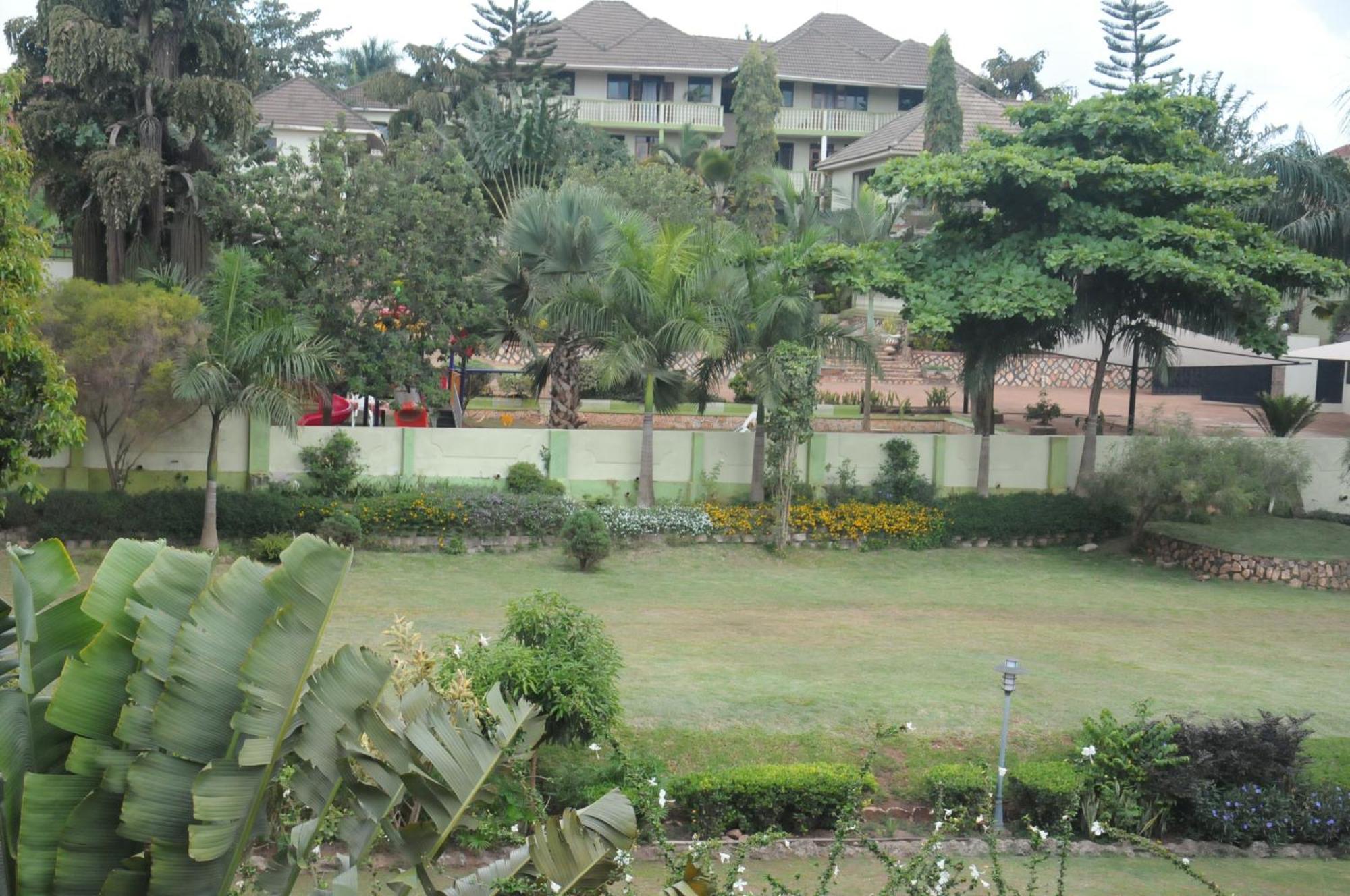 Arch Apartments And Hotel Kampala Extérieur photo